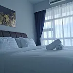 Kota Kinabalu Jesselton Quay Sea View With Washing Machine